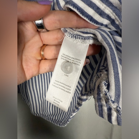beachlunchlounge Blue and White Striped Long Sleeve Button Up Shirt Large - Picture 5 of 7